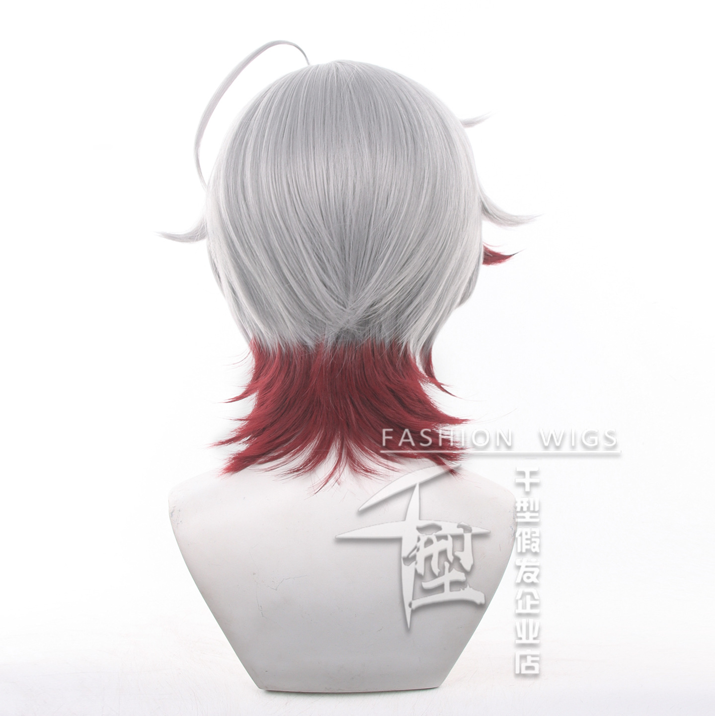 En stock, peluca de cosplay Il - Anime Cosplay Show reseña y precio